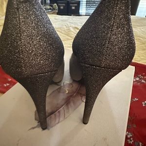 Jessica Simpson heels